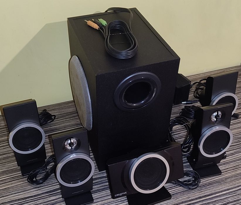 Аудио система Creative Inspire T6100 ,18 watts centre,26 watts rms subwoof