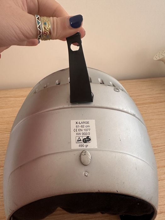 Ски каска UVEX XL