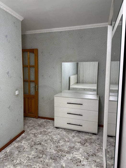 Uy sotiladi 2 xonali 4etaj