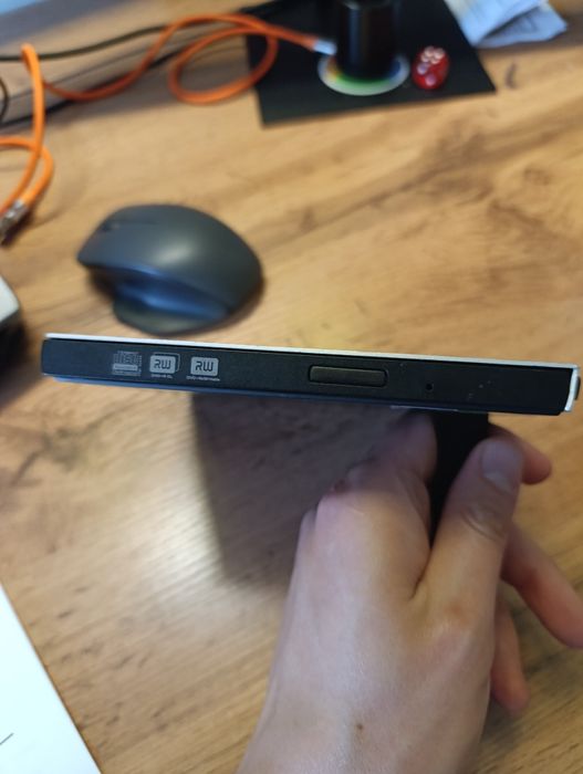 Внешний CD-ROM Asus