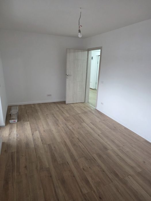 AP 2cam 2bai 61m.p, incalz pardoseala, tripan ,stradal Sos Giurgiului