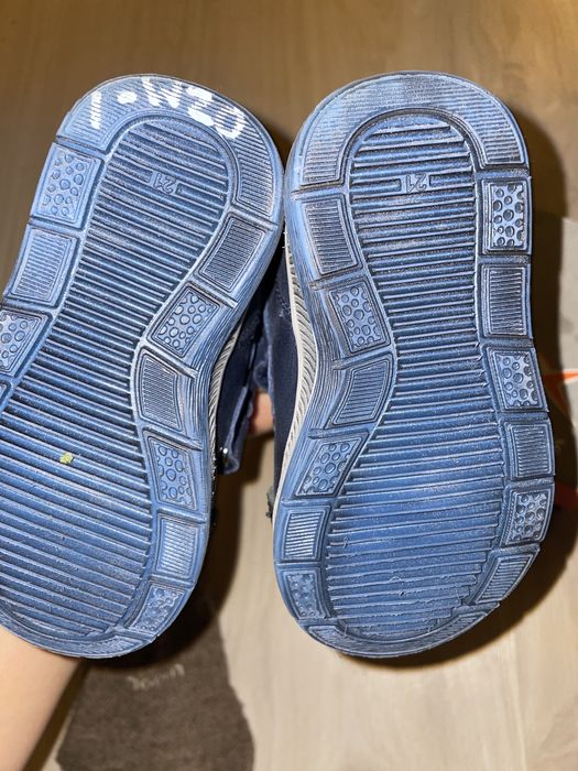 Детский обувь новый