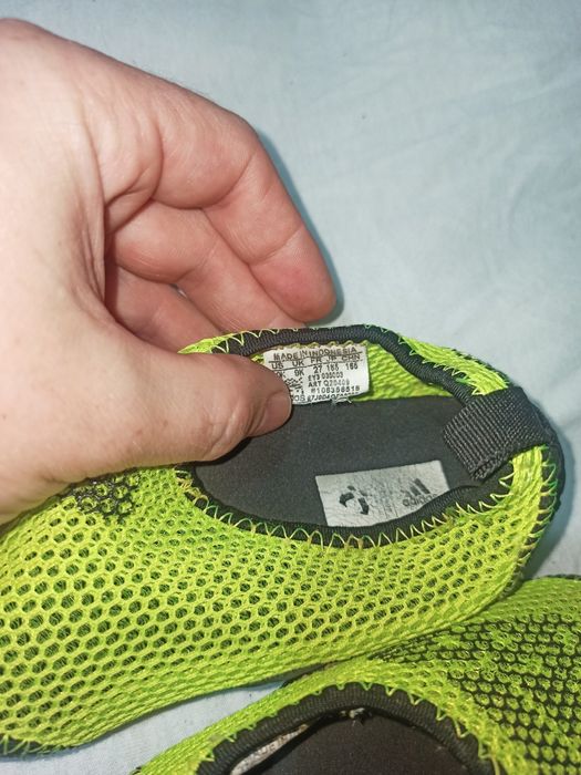 Adidas кроссовки аквашузы коралки дышащие крософки сетка мальчика