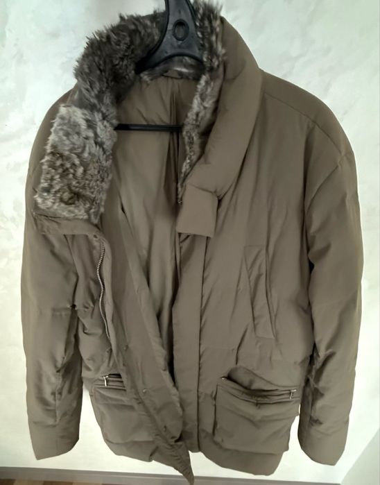 Продам зимнюю куртку Premium Goose