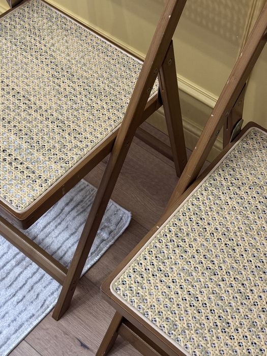 Складной стул с ротангом