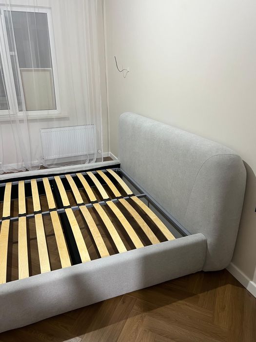 Новая шикарная двухспальная кровать