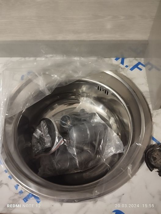 Kuhini garnitur sotiladi yangi iwlatilmagan xolati ideal