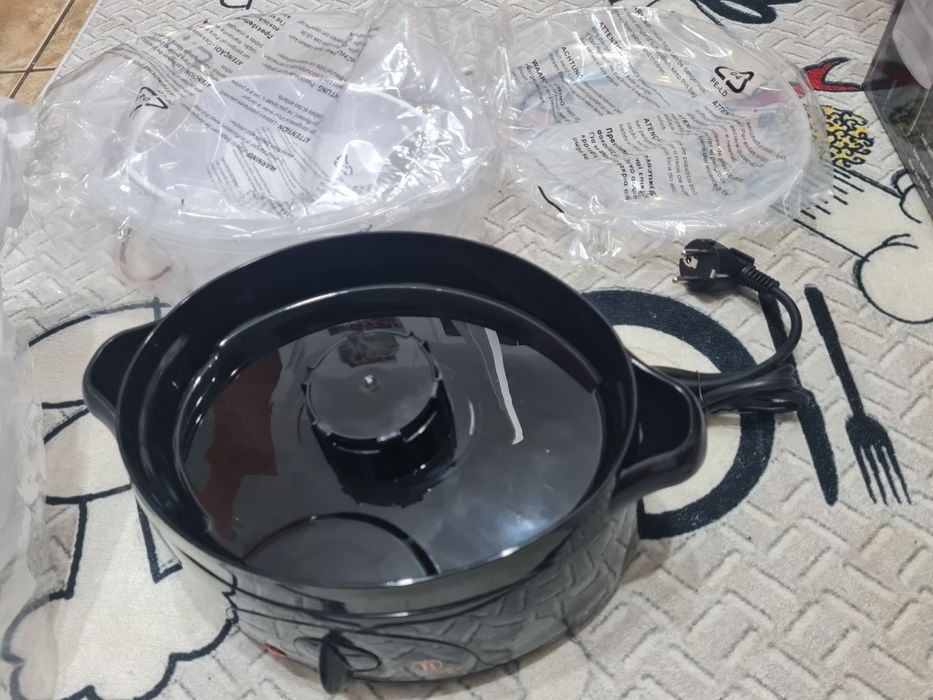 Aparat pentru gatit la abur 6 Litri Black Rose Collection BerlingerHau