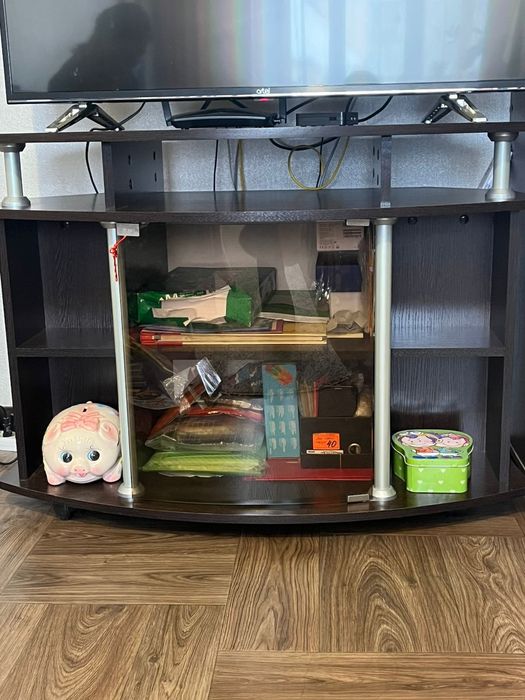 Продам тумба под ТВ 15000