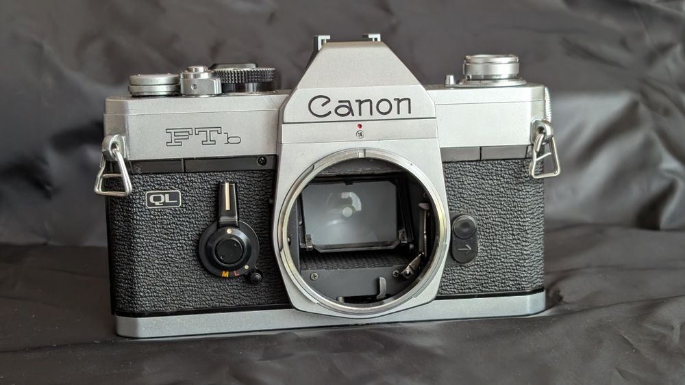 Canon FTb QL & Hanimex 135mm f2.8