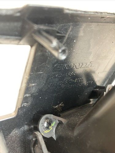 Централна конзола с въздуховод за Honda FR-V 2.0 V-TEC (2005) 77260-SJD-E020