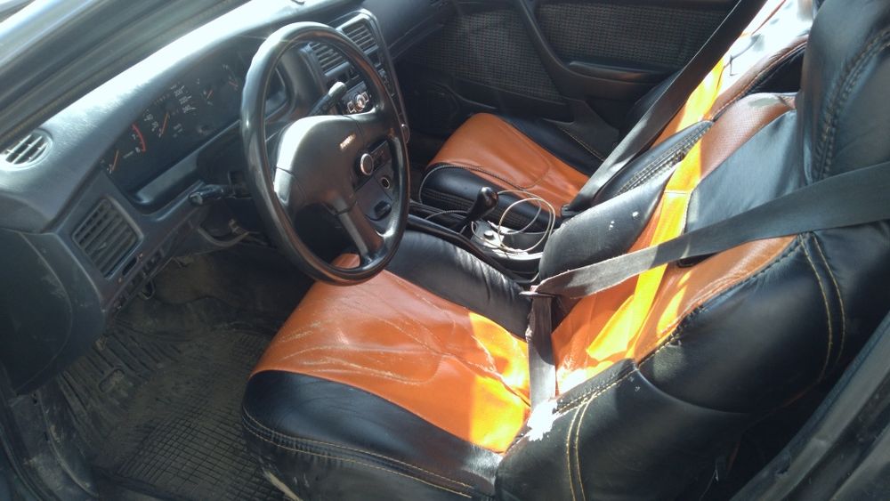 Продам Автомобил Тоиота Карина Е