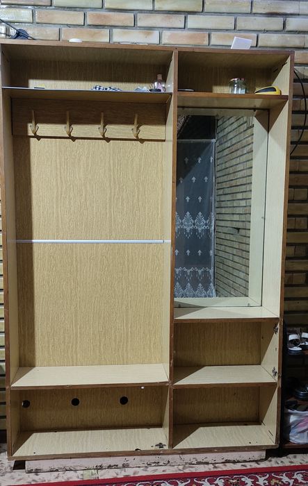 Продаётся прихожей