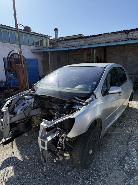 Peugeot 307 2.0 HDI 90hp на части