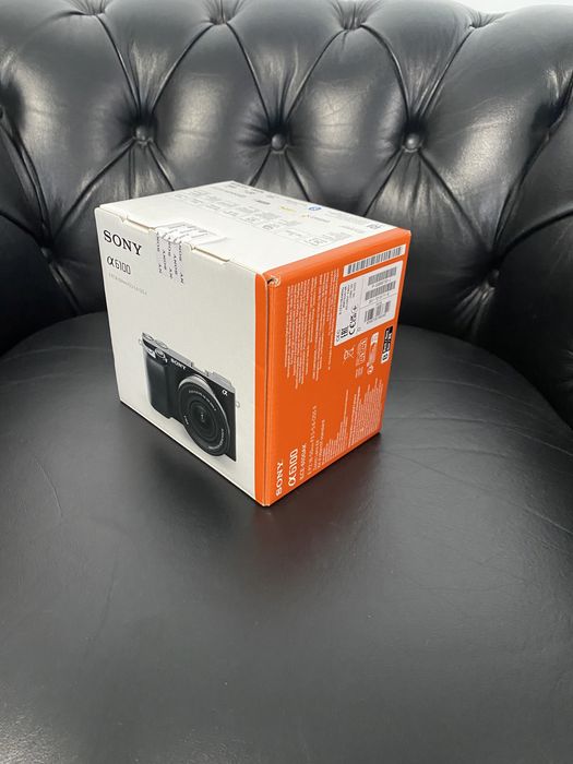 Camera Sony a6100 / E PZ 15-50mm / F3.5-5.6 / OSS II / 4D Focus