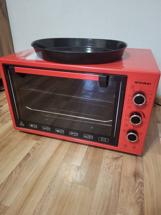 Духовая печь отличном  состоянии