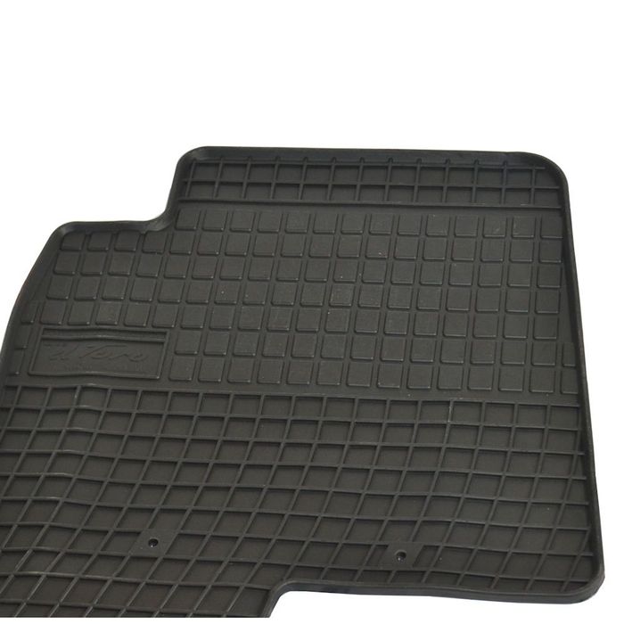 Set covorase auto din cauciuc Mitsubishi Pajero III 1999-2006, presuri BestAutoVest, culoare Negru, 4 buc.