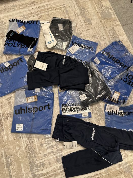 Uhlsport анцуг,Ветровка и зимно яке