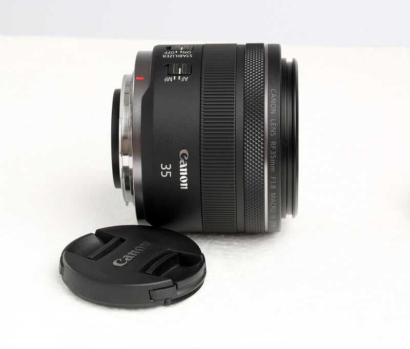 Обектив Canon RF 35mm f/1.8 IS Macro STM
