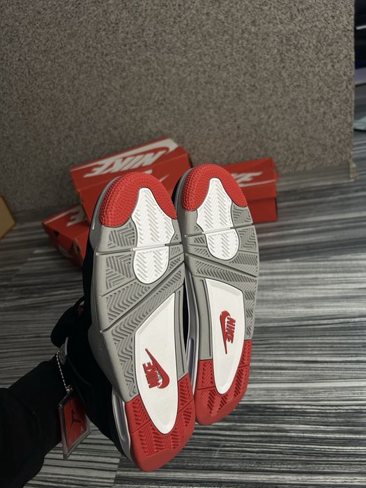 Nike Air Jordan 4 Retro Black Red Bred | 41 | noi in cutie