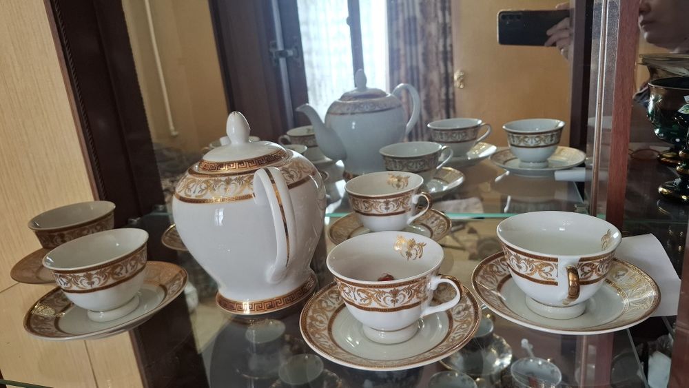 Продам сервис японский фарфор очень хорощего качества