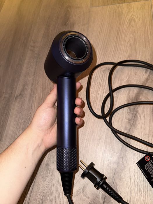 Dyson supersonic gift edition