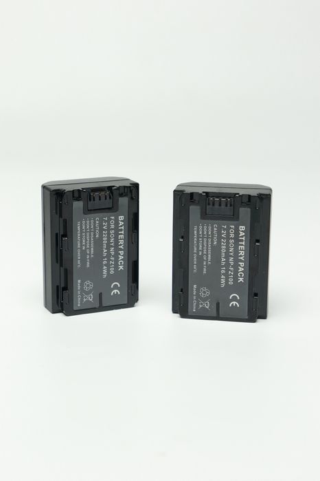 Sony NP-FZ100 Две батарейки + Двойная зарядка  (LCD USB Charger)