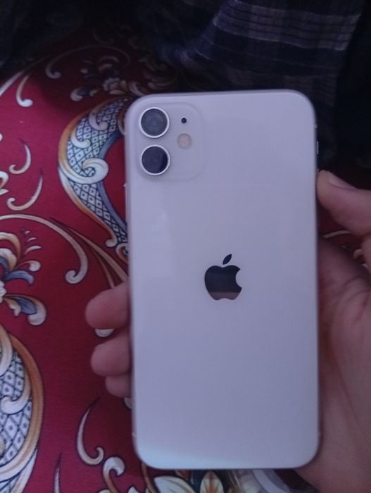 Iphone 11 sotiladi