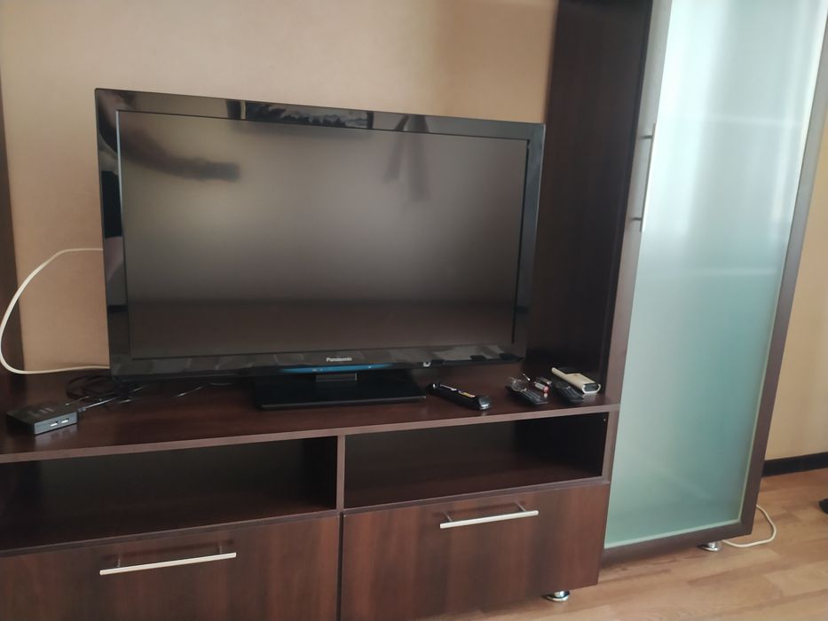 Телевизор б/у в хорошем состоянии