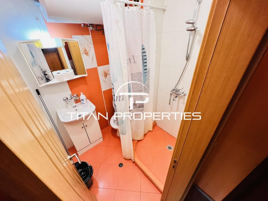 Дава се под наем Двустаен апартамент в Бургас, Славейков - 62 кв.м за 459 € - Снимка #5