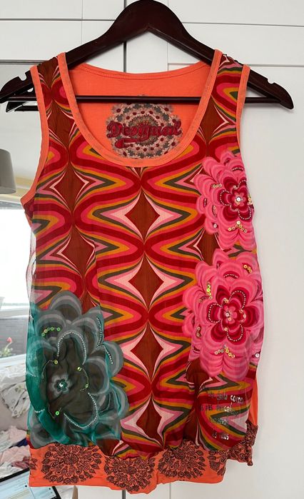 Слот блузи марка Desigual