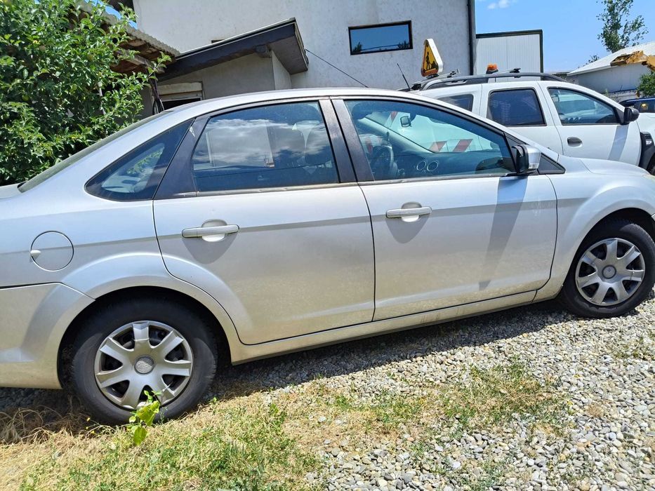 FORD FOCUS  avariat 1,6i