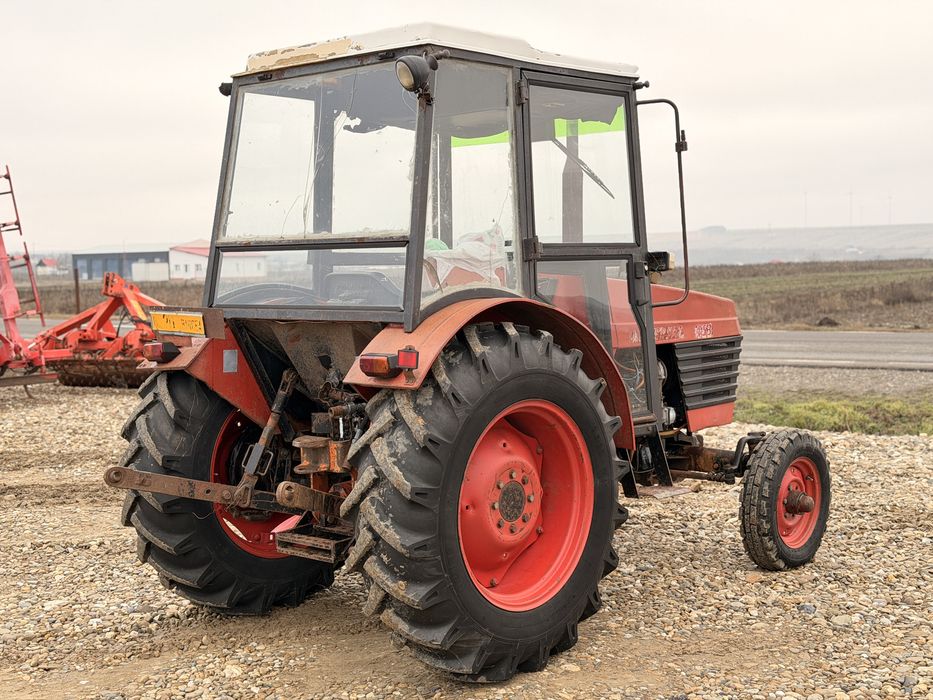 Tarctor UTB U445 U443 Universal 2004