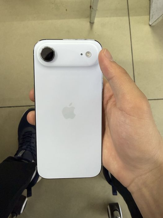 Айфон 17 эйр.