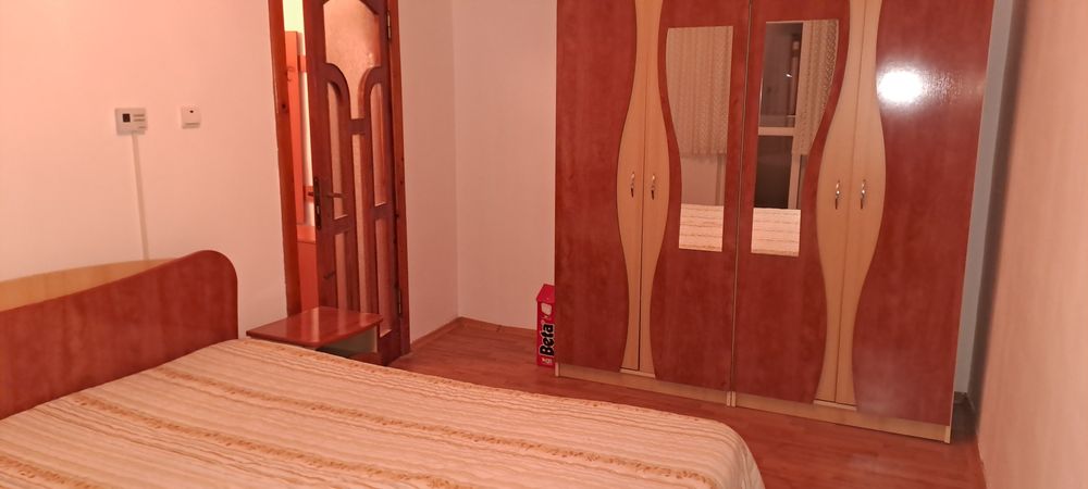 Închiriez apartament  Caransebes