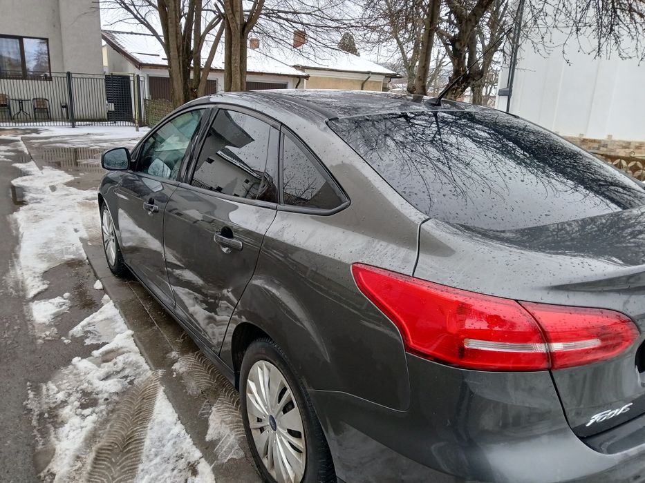 Vand Ford Focus benzina
