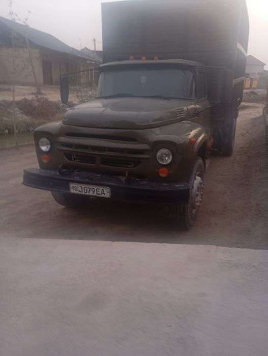 Йук автамабили ЗИЛ хамма жойи ало даражада хайдидиган одам керак фа