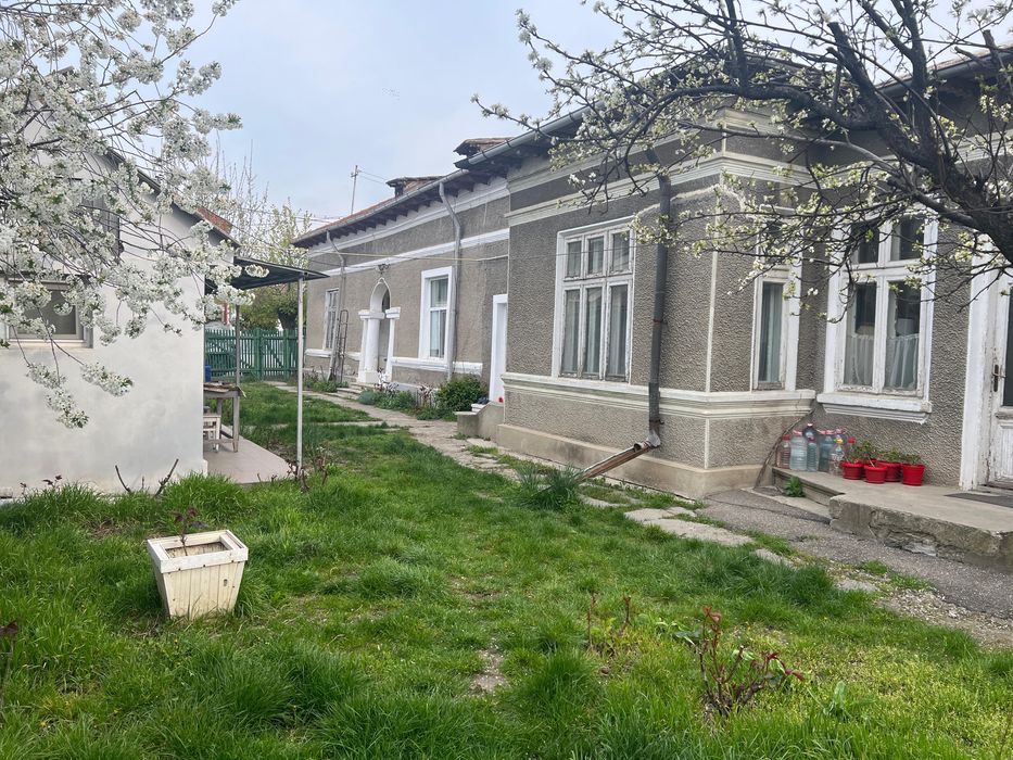 vand teren 637 mp si casa buzau