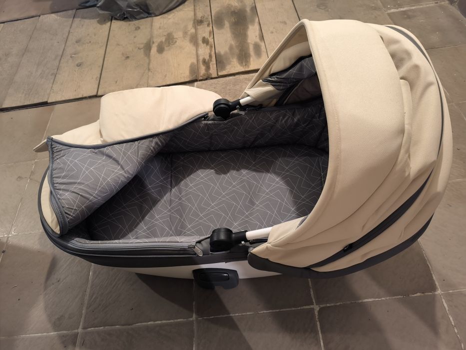 Бебешка количка Anex m/type 3 in 1