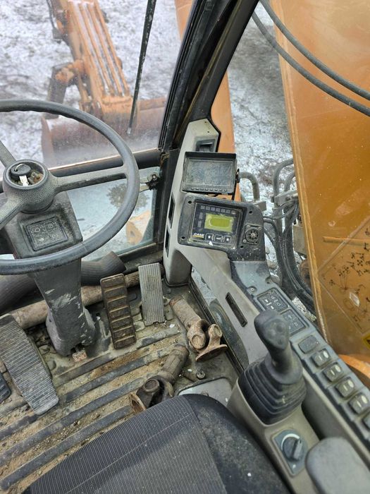 vand  sau dezmembrez excavator pe roti case wx165