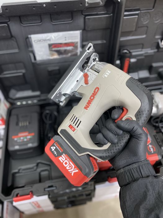 Лобзик, Лобзик аккмуляторный КРАУН, CROWN