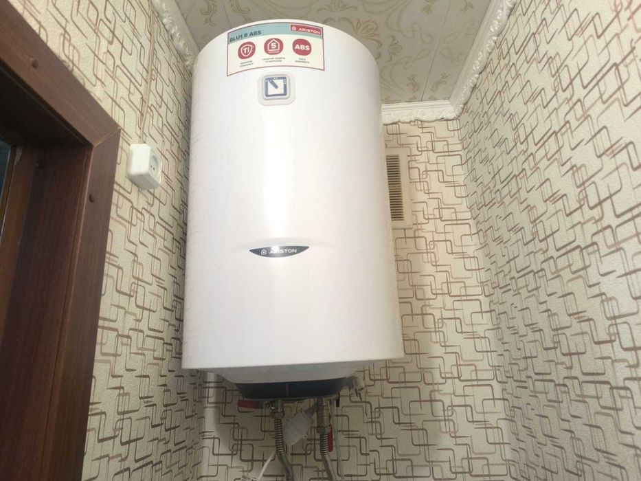 Продам квартиру на 1-м районе