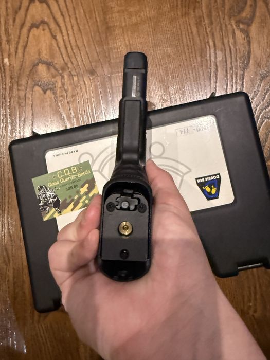 Glock 17 4th generation airsoft