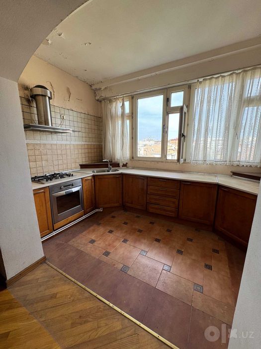Продаётся своя 4-комнатная квартира 150 м² по центр-й улице Мирабад