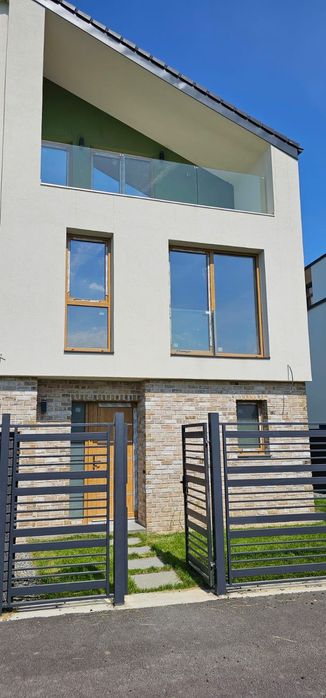 PF Vand duplex finalizat în Gheorgheni , Iulius Mall , Baza sportiva ,