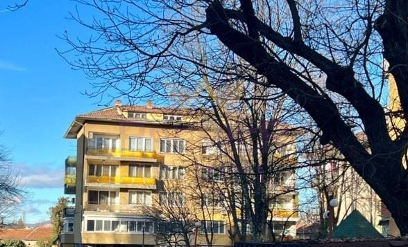 Многостаен в София, област-гр.Ботевград площ 165 цена 198000