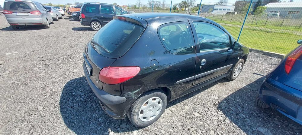 Peugeot 206 hatchback