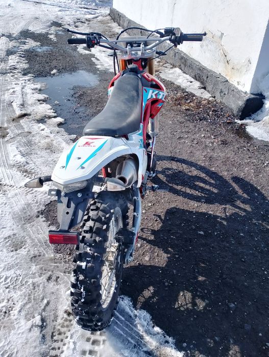 Продам эндуро 250куб