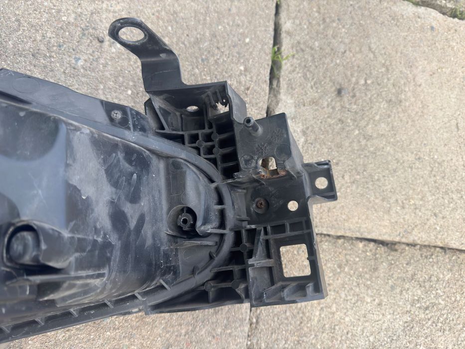 Ляв фар за Mazda 3 Bi-Xenon с AFS