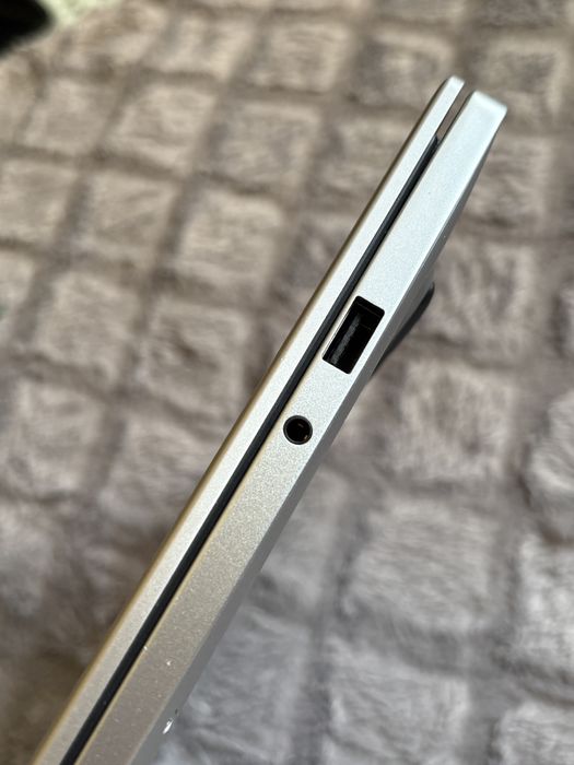 Laptop Huawei Matebook D14